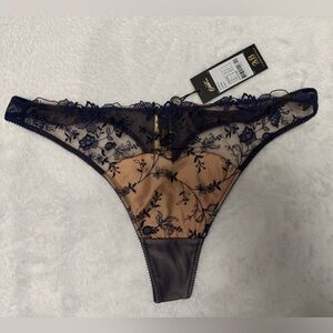 NWT Victresse Dita Von Teese G-String Size Large